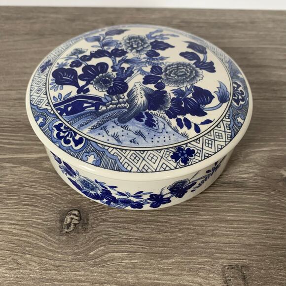 Tiffany & Co. Blue And White Peony Trinket Dish With Lid , Made In England - Picture 1 of 11